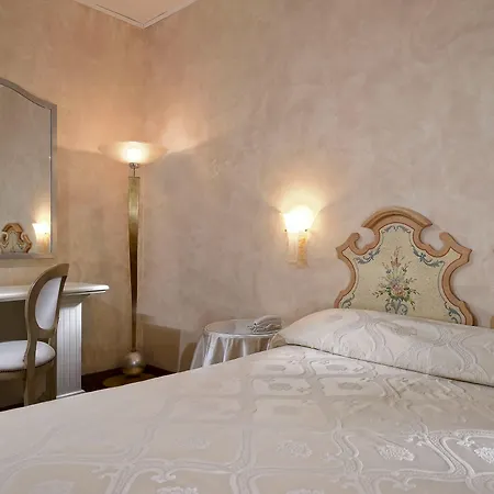 Amadeus Szálloda 4*