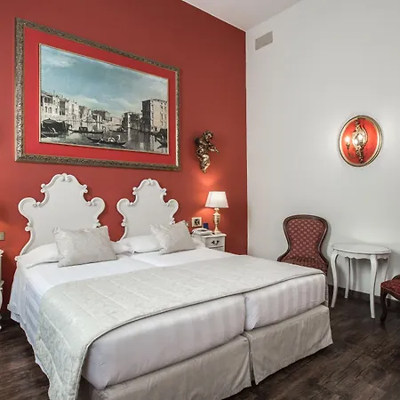 ホテル アマデウス 4*