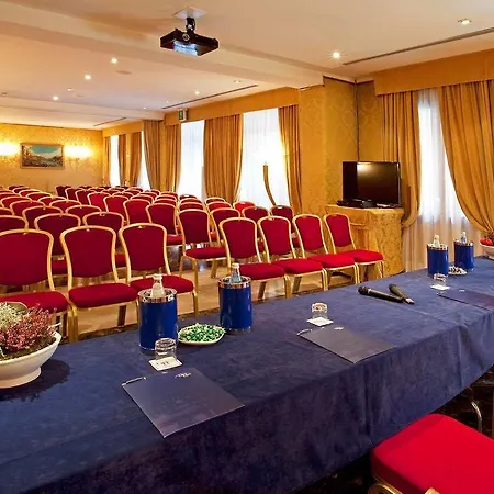 Hotel Amadeus 4*