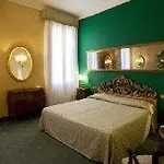 Amadeus Hotel 4*