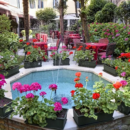 Hotel Amadeus Venice